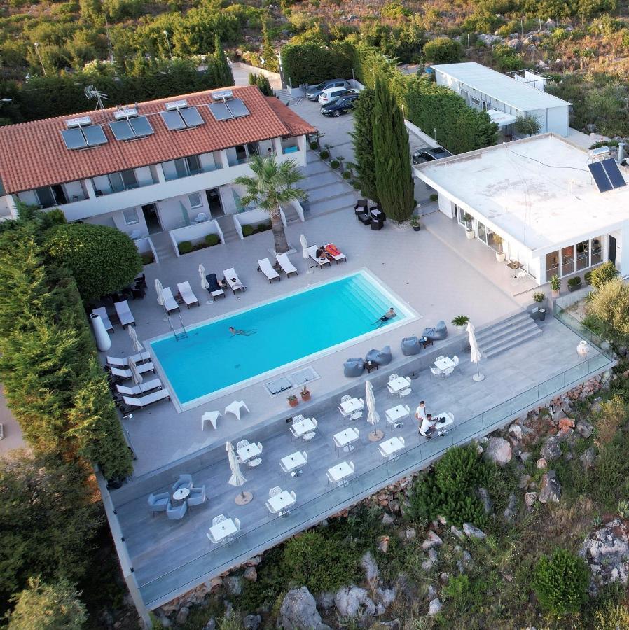 Golden View Residence Dhermi Exterior photo